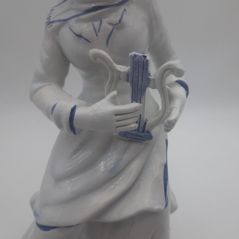 Capodimonte Statue - Picture 7 of 11